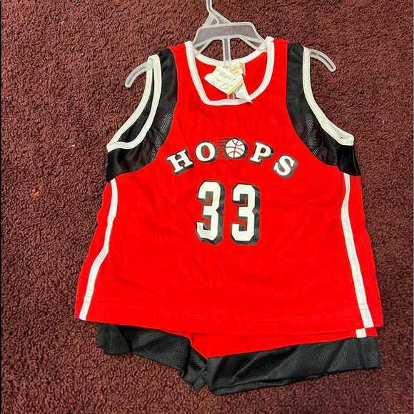 Kids basketball outfit Red with white lettering and black trim ! NWT - Picture 2 of 4